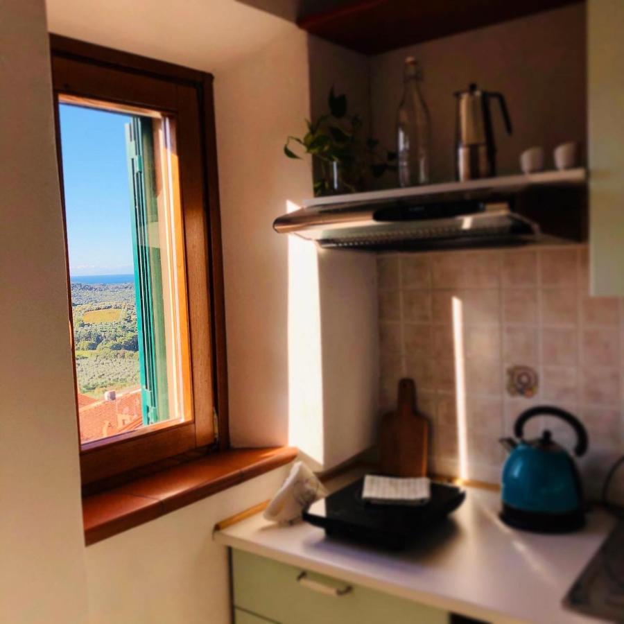 Anitta Guesthouse Castagneto Carducci Bagian luar foto